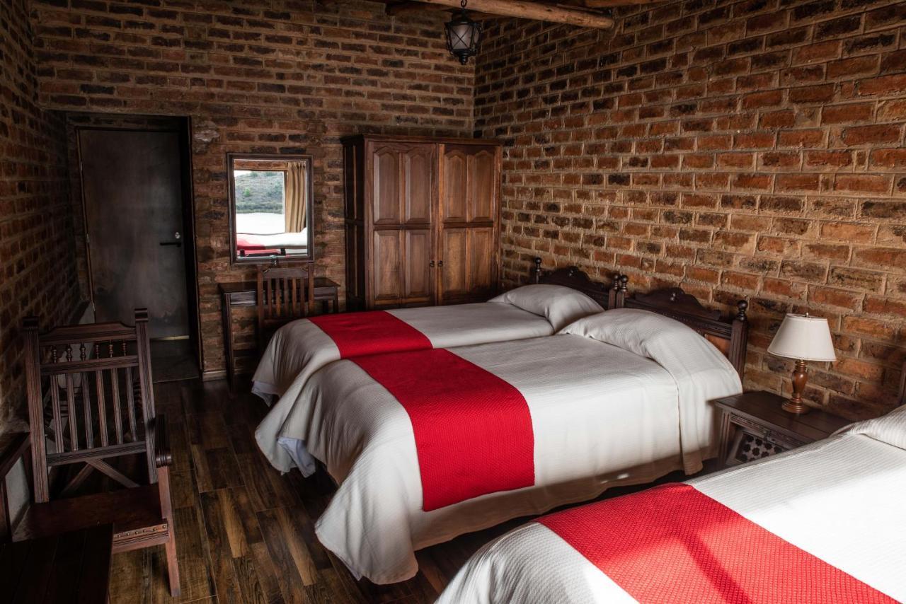 Refugio Pozo Azul Hotel *